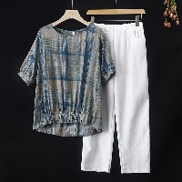 ブルー/Tシャツ+ホワイト/パンツ