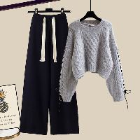 グレー/セーター+ブラック/パンツ
