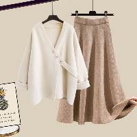 アイボリー/セーター+コーヒー/スカート